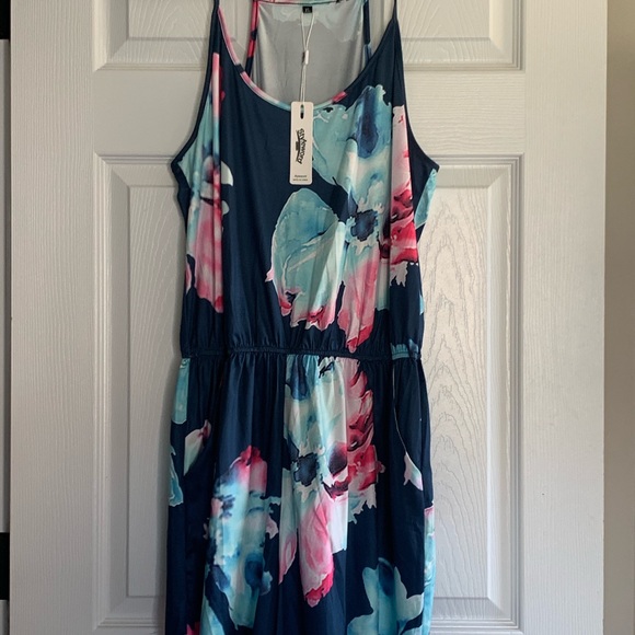 Size XL romper NWT - Picture 5 of 7